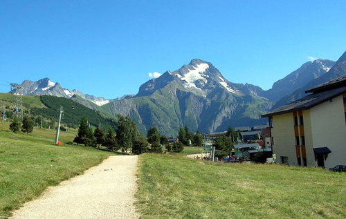 Trail behind hotel